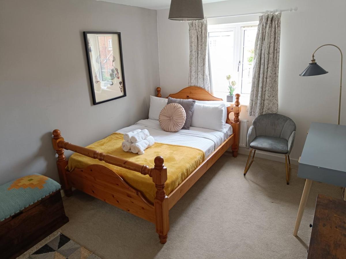3 Bedroom Townhouse Near Bicester Village מראה חיצוני תמונה